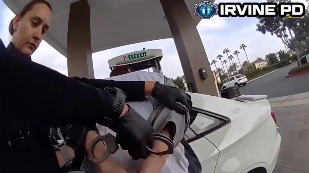 Bị bắt vì đòi đổ xăng miễn phí