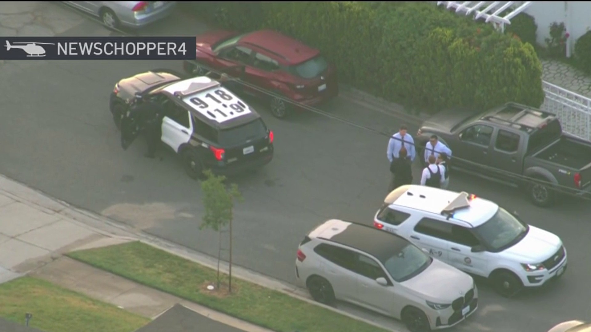 Police searching for murder suspect in Sylmar