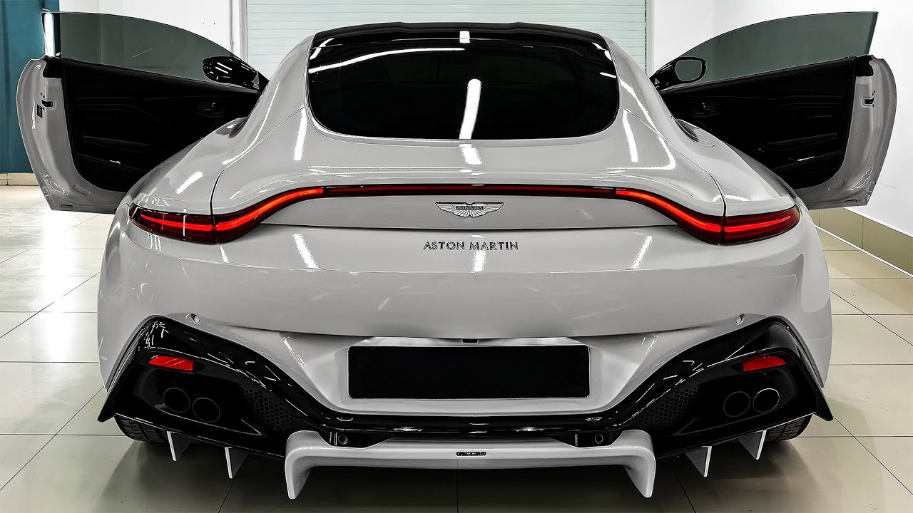 What stands out in the Aston Martin Vantage design?