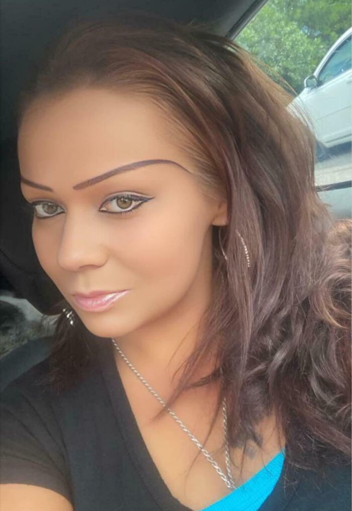 49 Crazy Eyebrows Seeming To Live Their Own Lives On Someone’s Face
