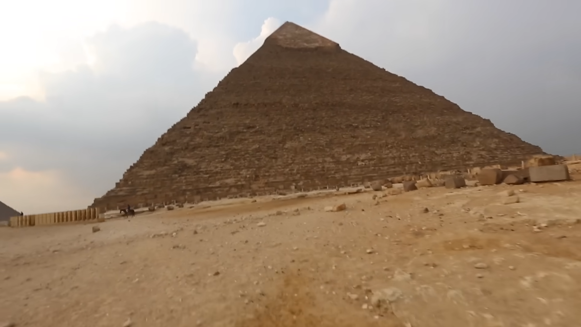 How Egypt moved 2 million stones to build the pyramids