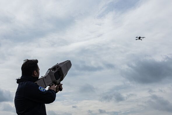 High-tech weapons set to change future of war - from death rays to ...