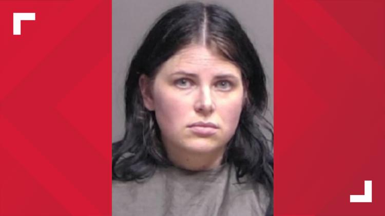 Palm Coast woman pleads no-contest to posing as nurse, treating 4,400 ...