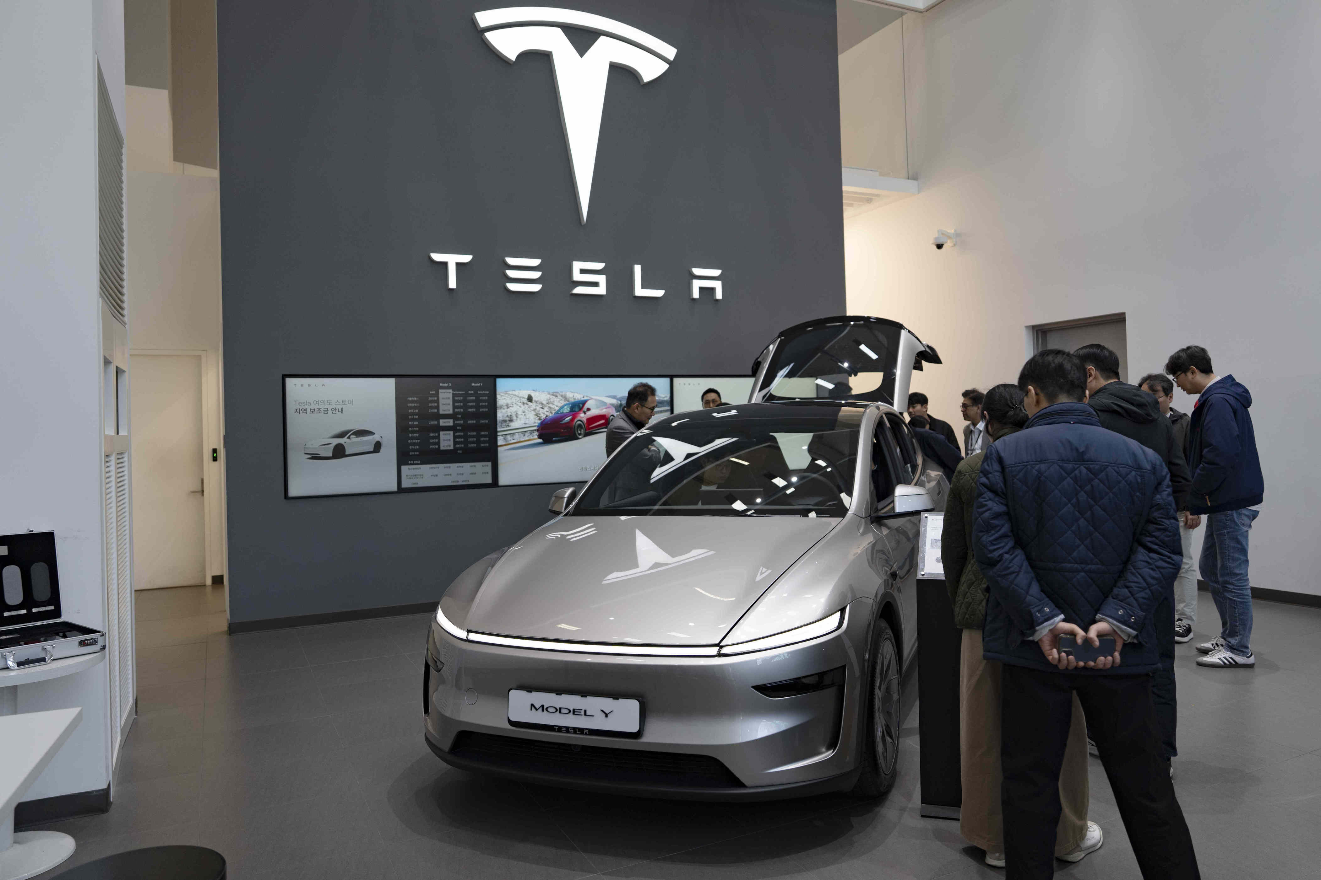 Tesla is designing a smaller, lower-cost SUV. The move could signal a ...