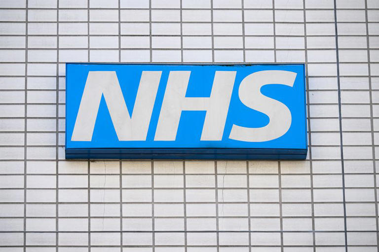 'He' and 'she' to be removed from all documents at Midlands NHS trust