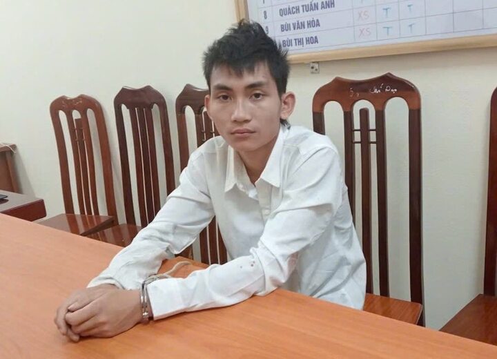 Tạm giữ thanh niên vi phạm nồng độ cồn, lái xe máy kẹp 3 tông gãy chân CSGT