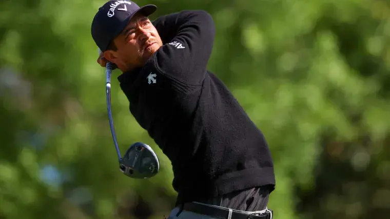 Watch Xander Schauffele's tee shot end up in spectator's bag in funny ...