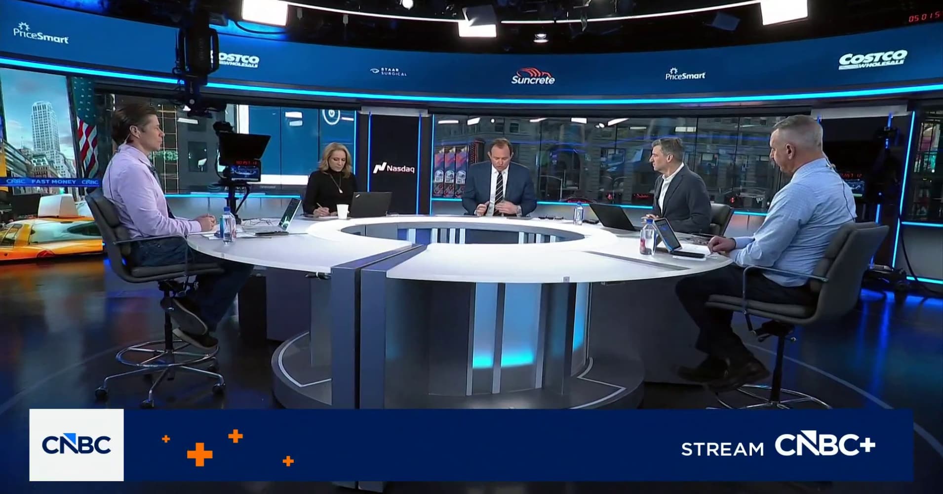 'Fast Money' traders talk software stocks as the sector skips the ...