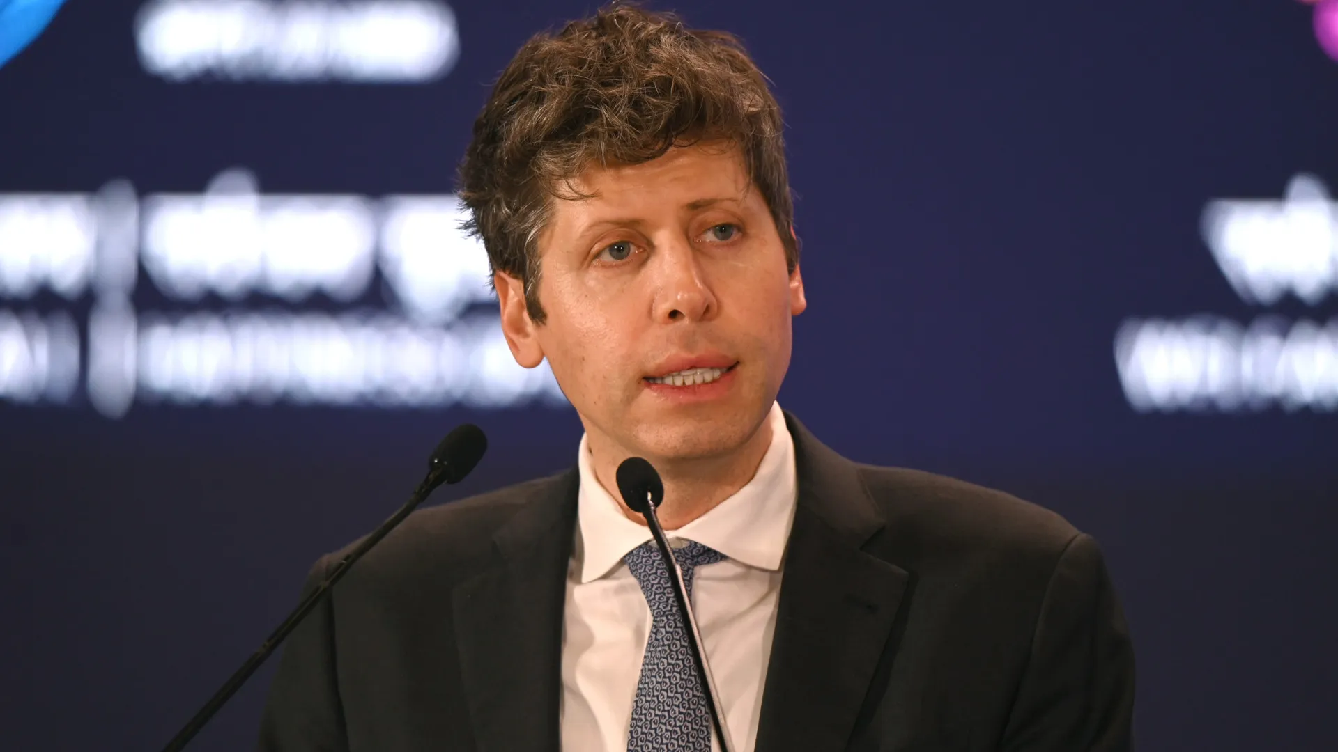 OpenAI suspende construção de data centers no Reino Unido