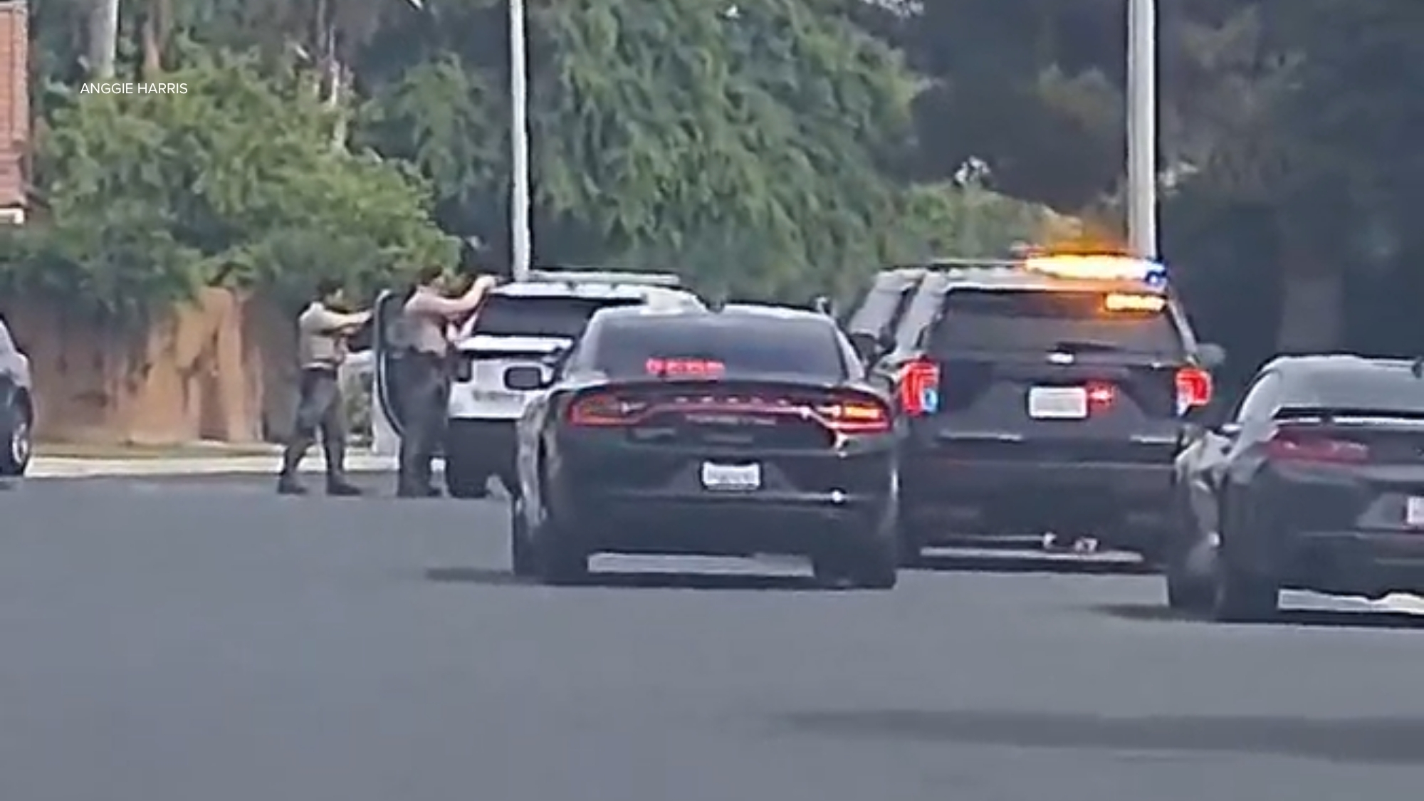 Deputy killed in Porterville shooting, suspect also dead, Tulare County ...