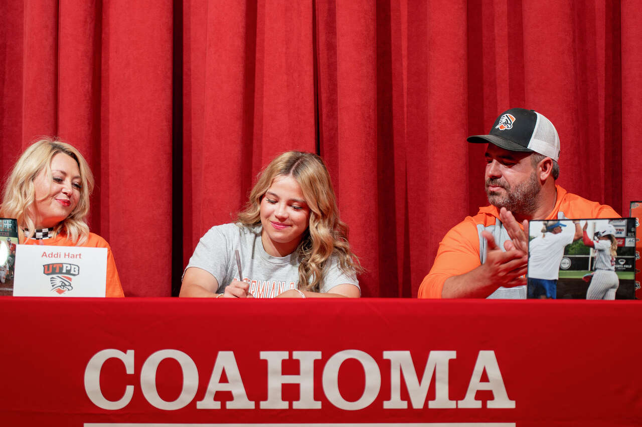 Coahoma’s Hart signs with UT-Permian Basin softball