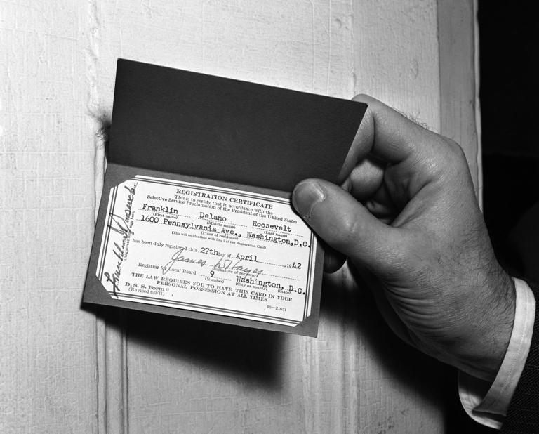 Who has to register for Selective Service, and are there exceptions?