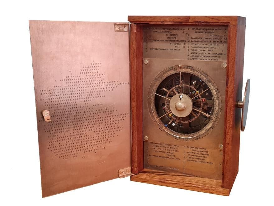 A YouTuber Unlocked the Secret of the World’s Oldest Computer Lost for ...
