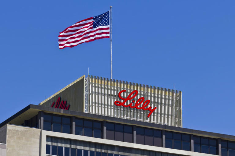 Eli Lilly’s Foundayo weight-loss pill hits the shelves. It’s a turning ...