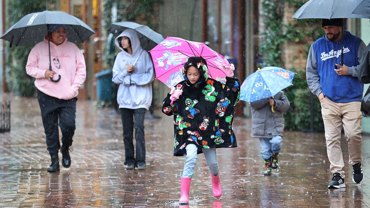 Southern California storm timeline: Back-to-back systems to bring rain ...