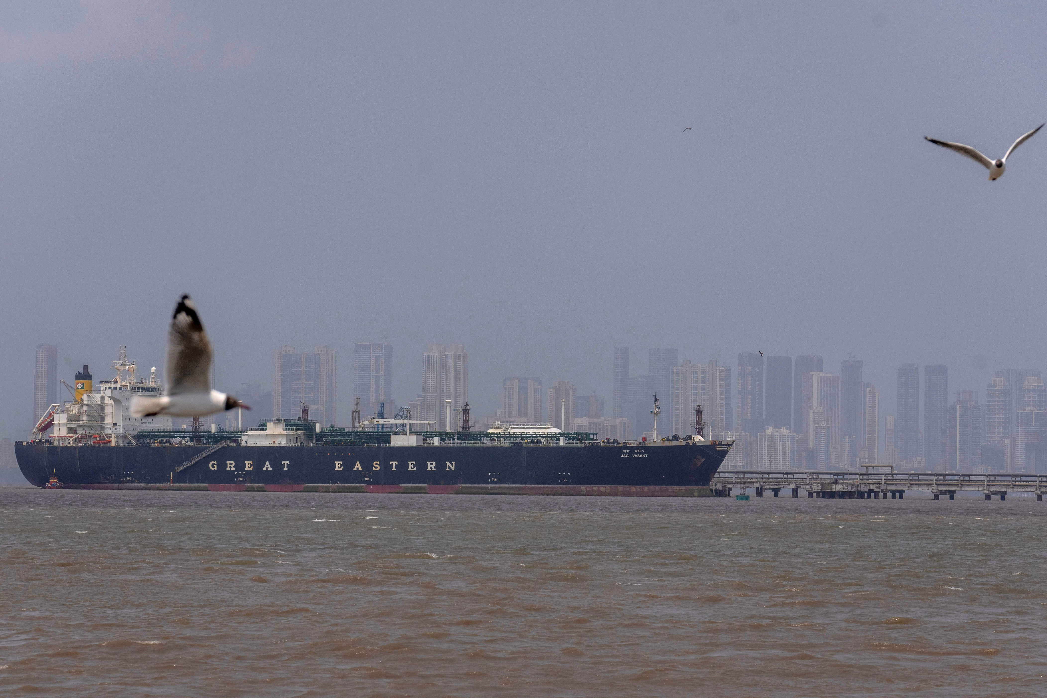 Op-ed: War's economic pain may be worse than expected