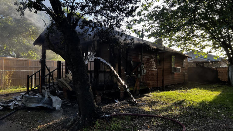 Homeowner escapes fire after waking up to smoke alarm going off