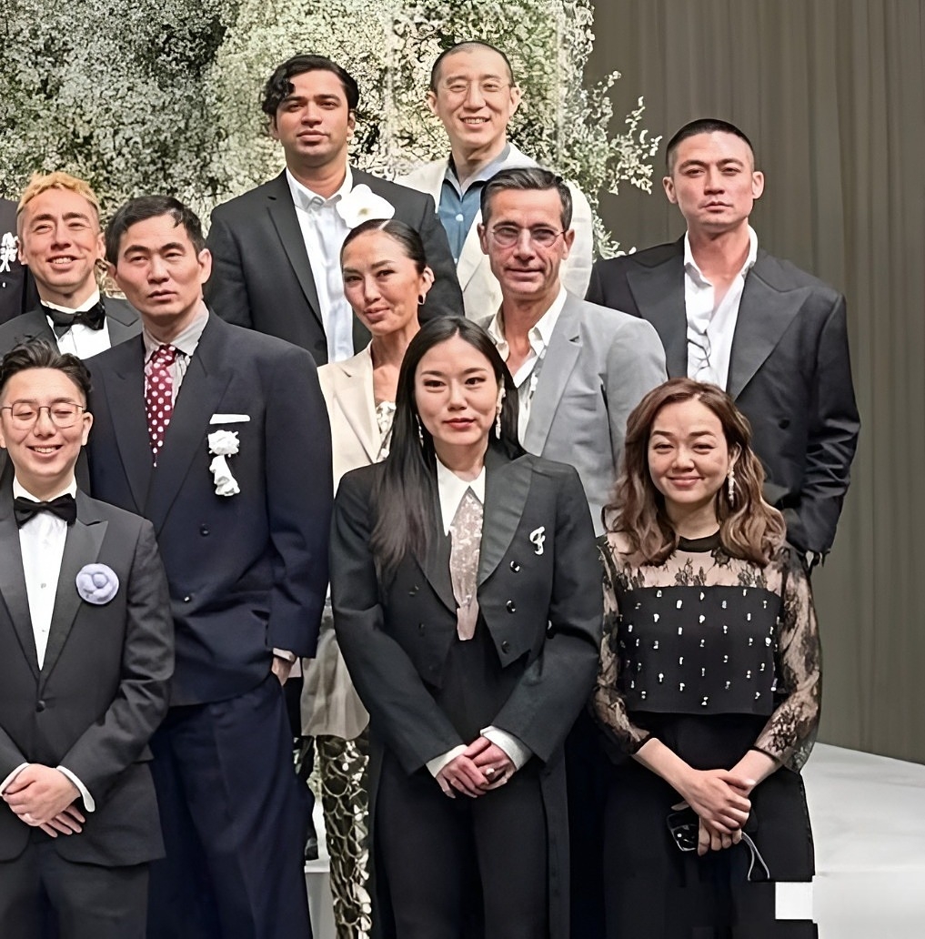 Con trai Thành Long sau 42 năm sống dưới bóng người bố nổi tiếng