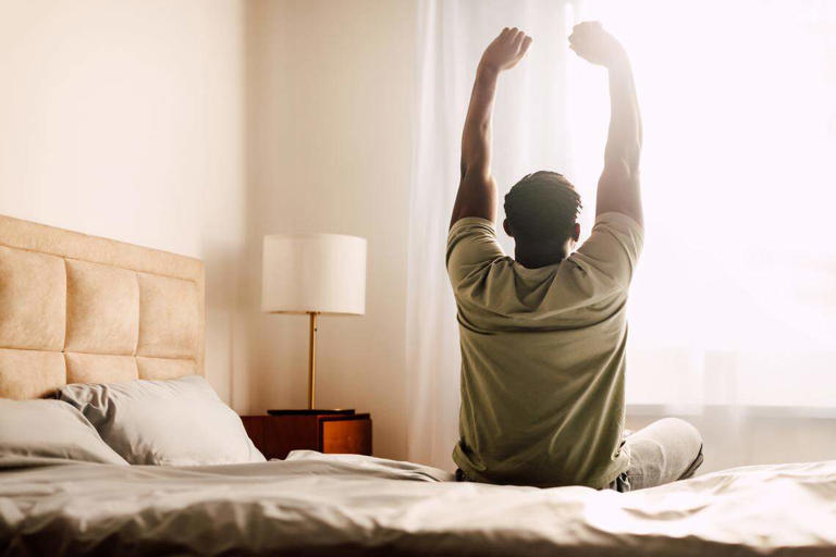 What really happens when you sleep on your back every night (and how to ...