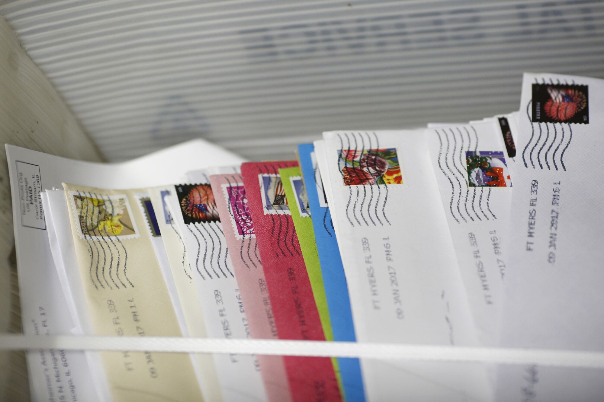 USPS asks to raise stamp price to 82 cents to ease cash crisis