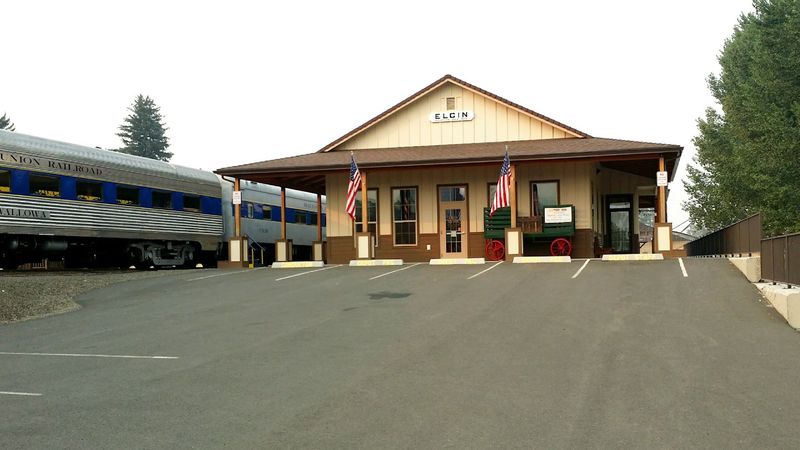 One of America’s most peaceful train rides can be found hidden in Oregon