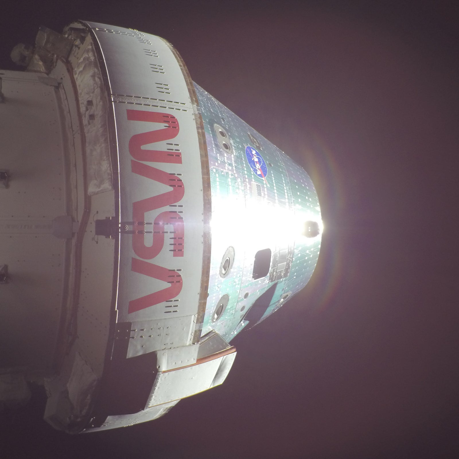 As Artemis II heads back to Earth, crew stakes their lives on the heat ...