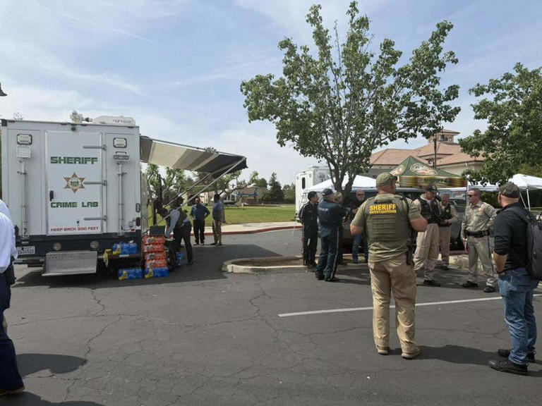 Update: Tulare deputy killed in line of duty identified; suspect dead ...