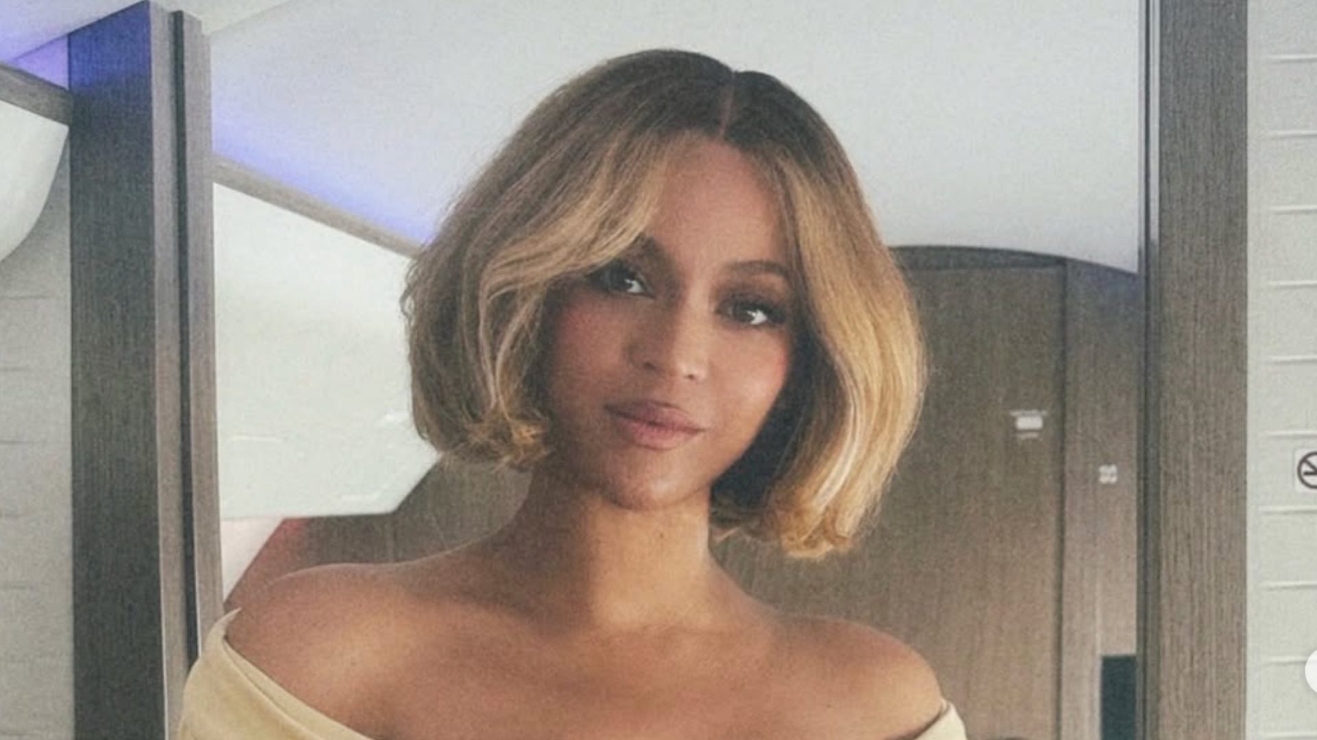 Singer Beyoncé is causing a sensation with a new style choice