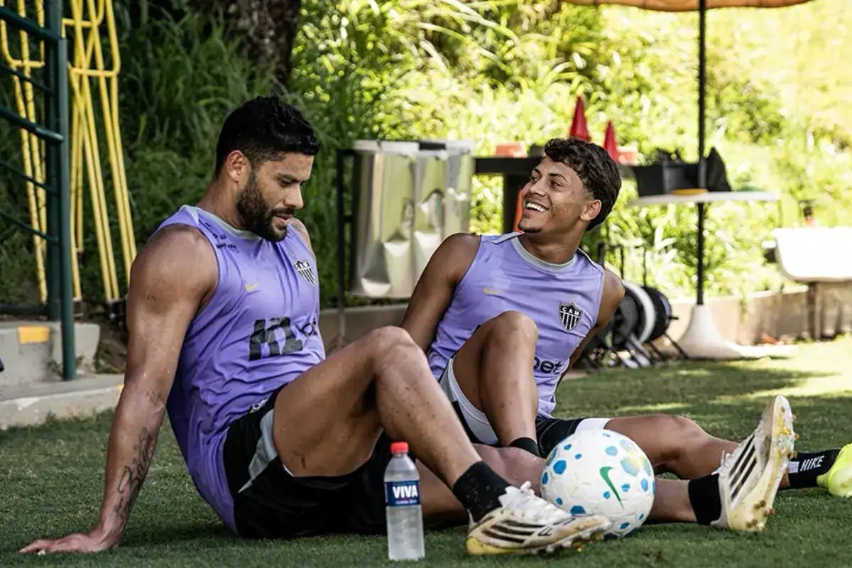 Filho de Hulk, Ian Ângelo, treina com o pai no Atlético-MG pela ...