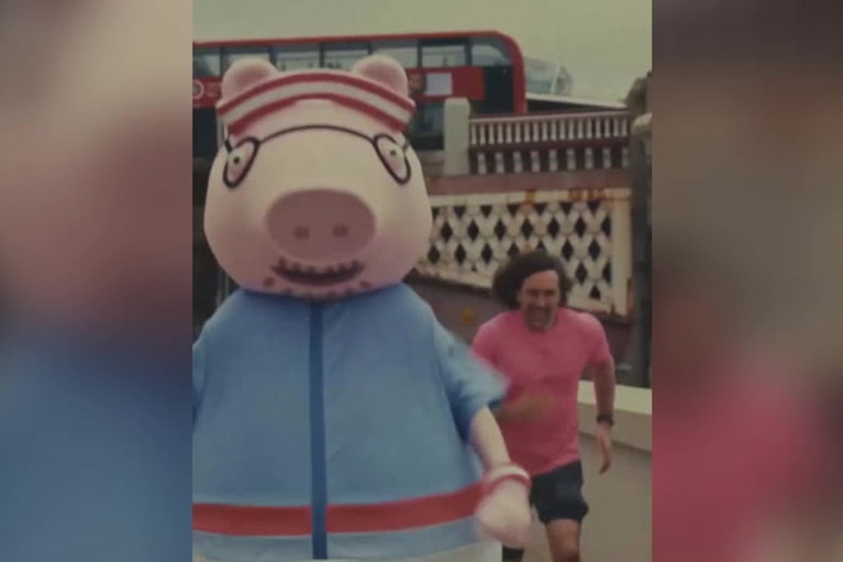 Daddy Pig hits the road with Joe Wicks in London Marathon training