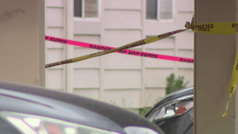 Officer stabbed in head, suspect dead after shooting: APD