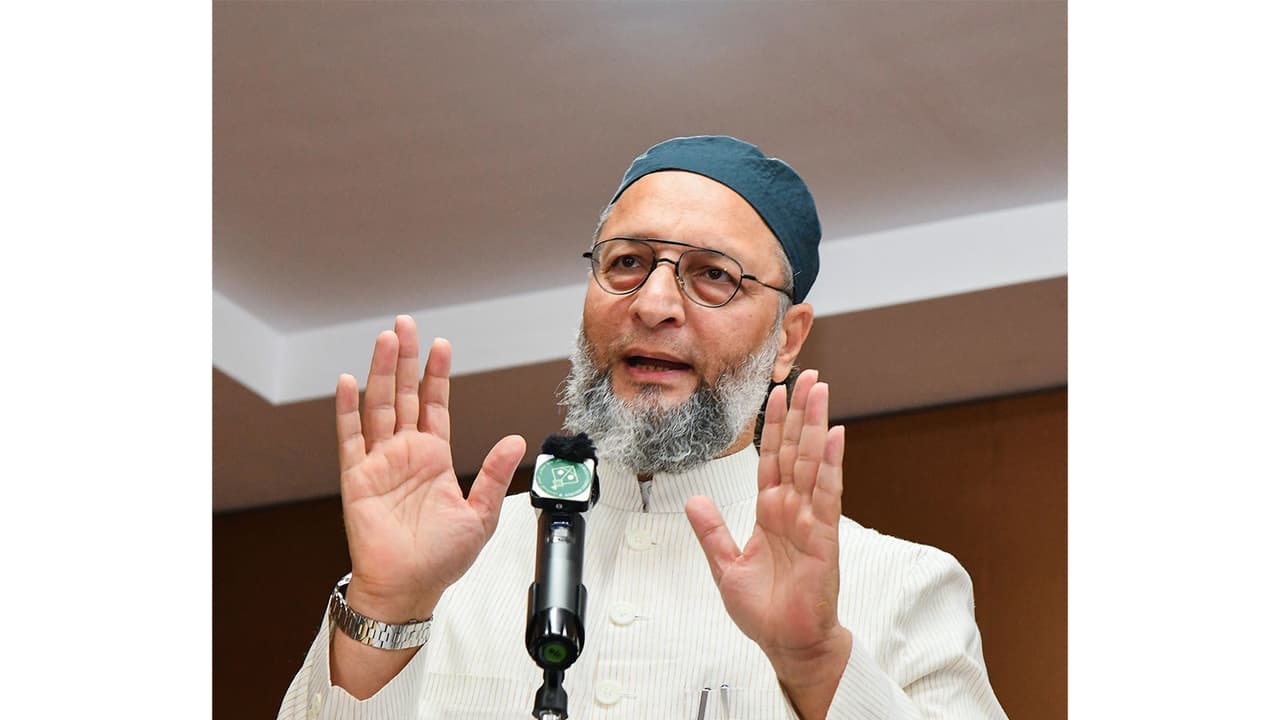 Owaisi's AIMIM ends alliance in Bengal over 'Muslim integrity' issue