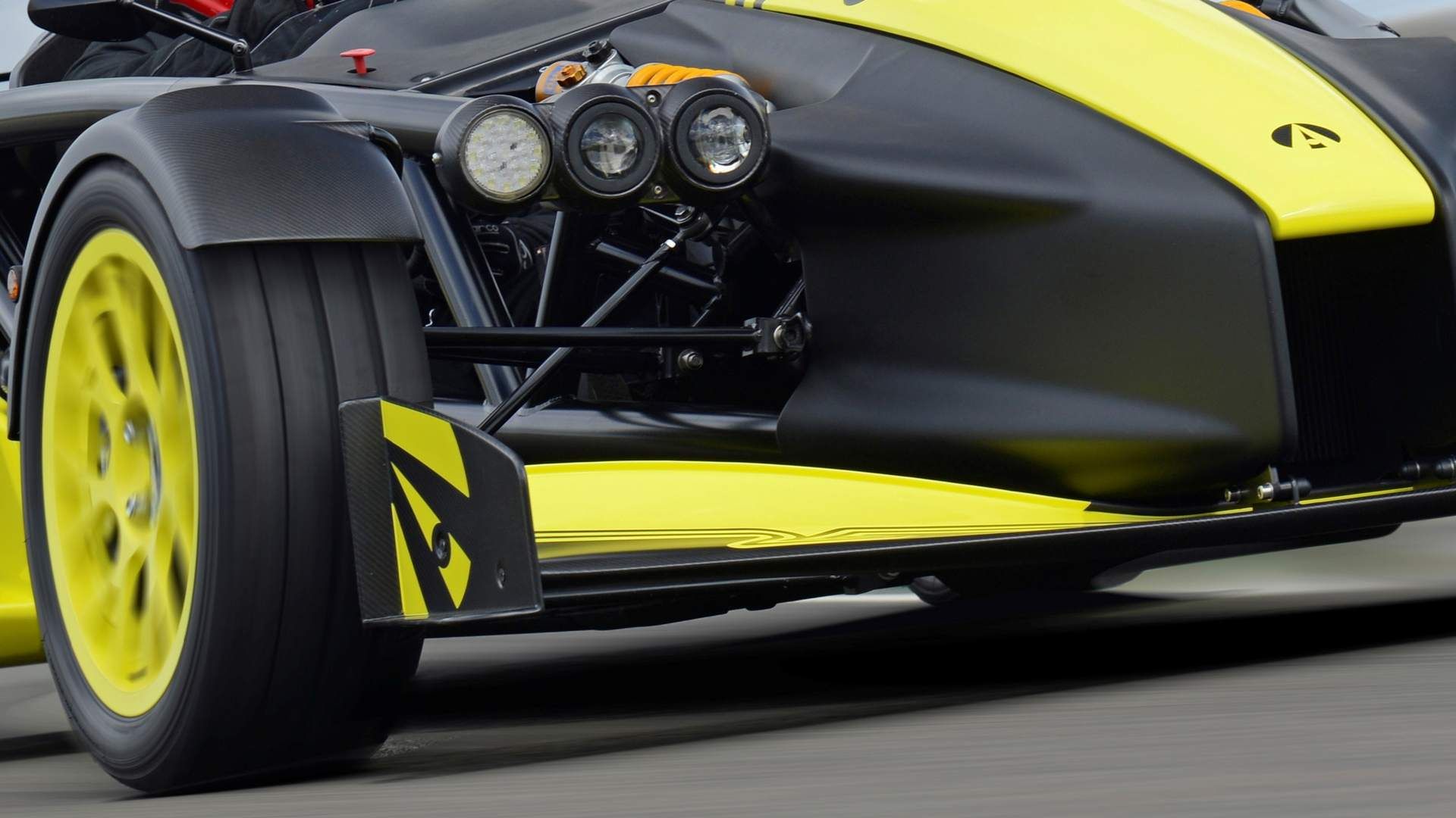 New Ariel Atom is a 525-HP Civic Type R engine with a seat