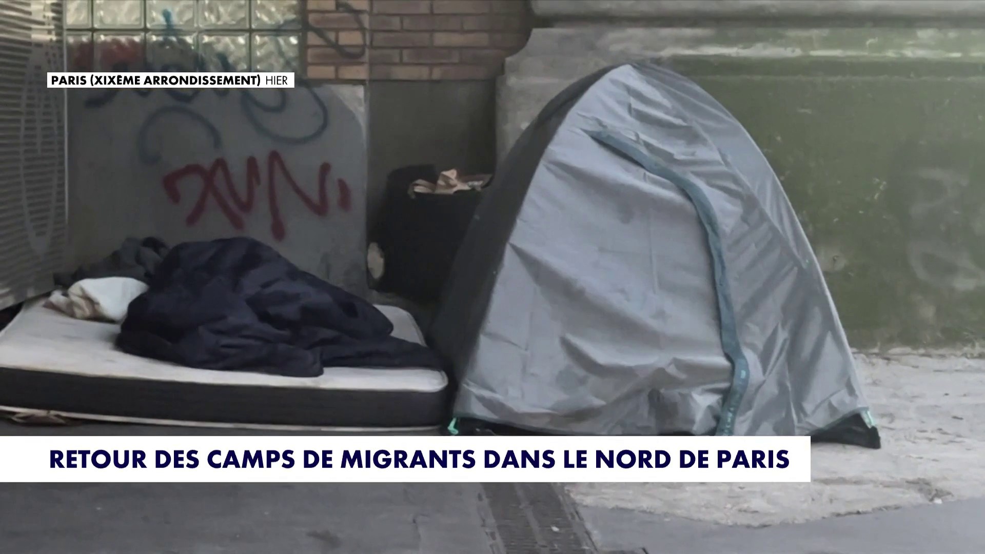 Retour des camps de migrants dans le nord de Paris