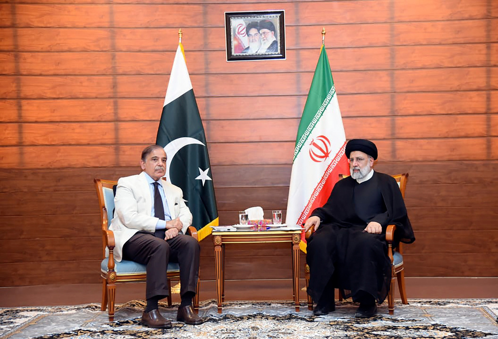 Pakistan Plays Key Mediator Role Between US and Iran - News Directory 3