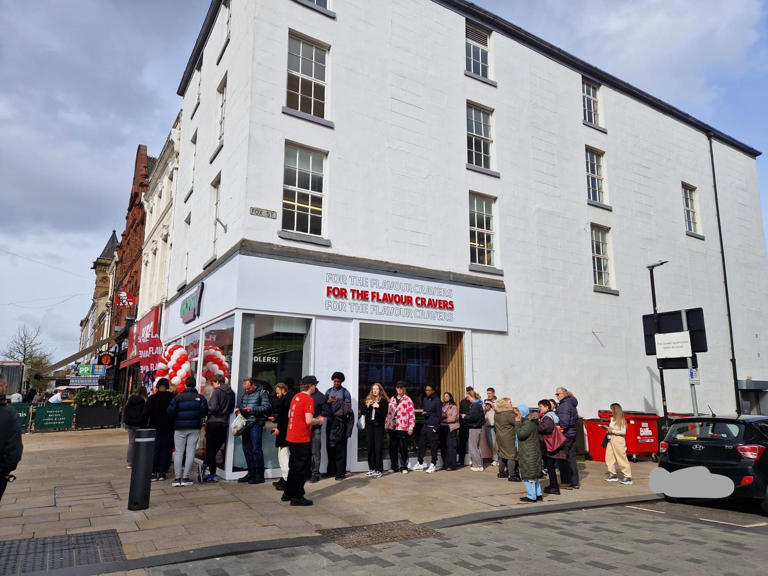 Queues of hungry customers arrive in Preston for opening of new ...