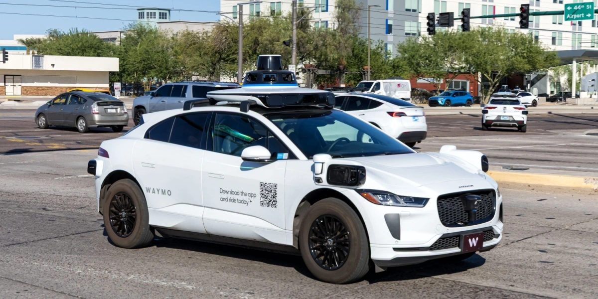 China froze robotaxis after one glitch. In the US., they’re driving ...