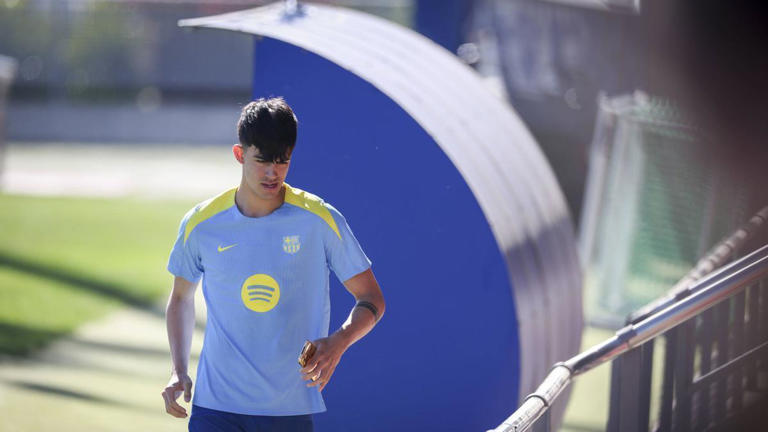 El Barça regresa al trabajo sin Marc Bernal y con caras largas tras la ...