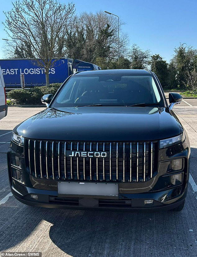 Man calls for £35k 'Temu Range Rovers' to be banned after his new car ...
