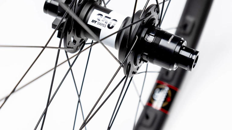 The end of skinny XC rims? Reserve’s new 30 XC changes the game
