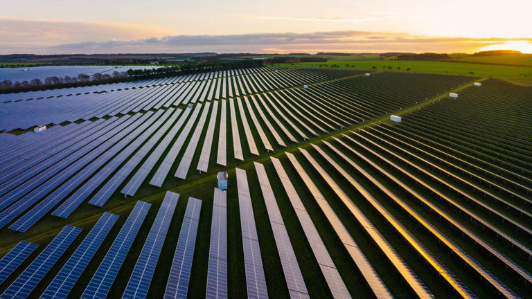 UK approves biggest solar farm with size of 1,700 football fields to ...