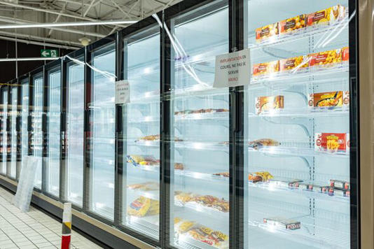 FRANCE-SUPERMARKET-FROZEN-FOOD-SHOPPING