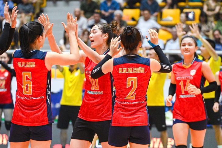 Bóng chuyền nữ Hưng Yên: Giàu truyền thống nhưng sao lại toàn thua?