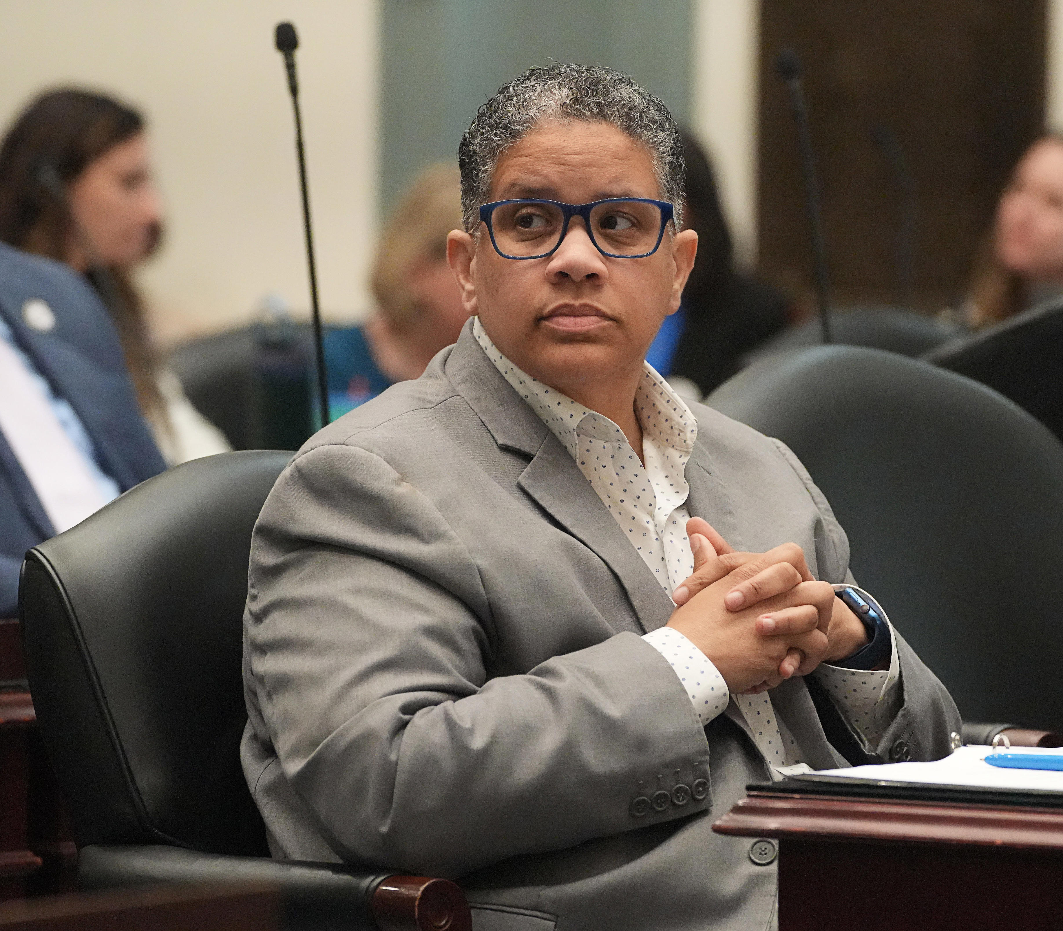 Delaware lawmakers advance bills on DEFAC and business fees