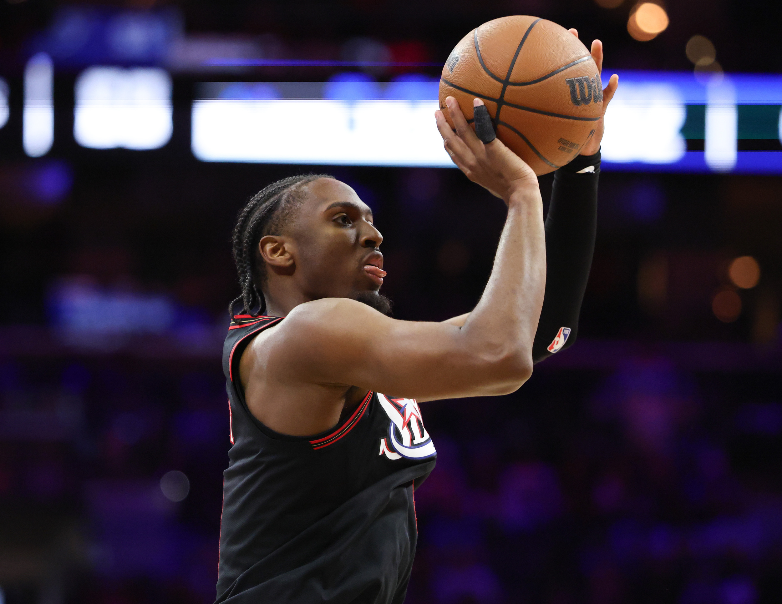Sixers clinch playoff spot, will face Celtics in first round