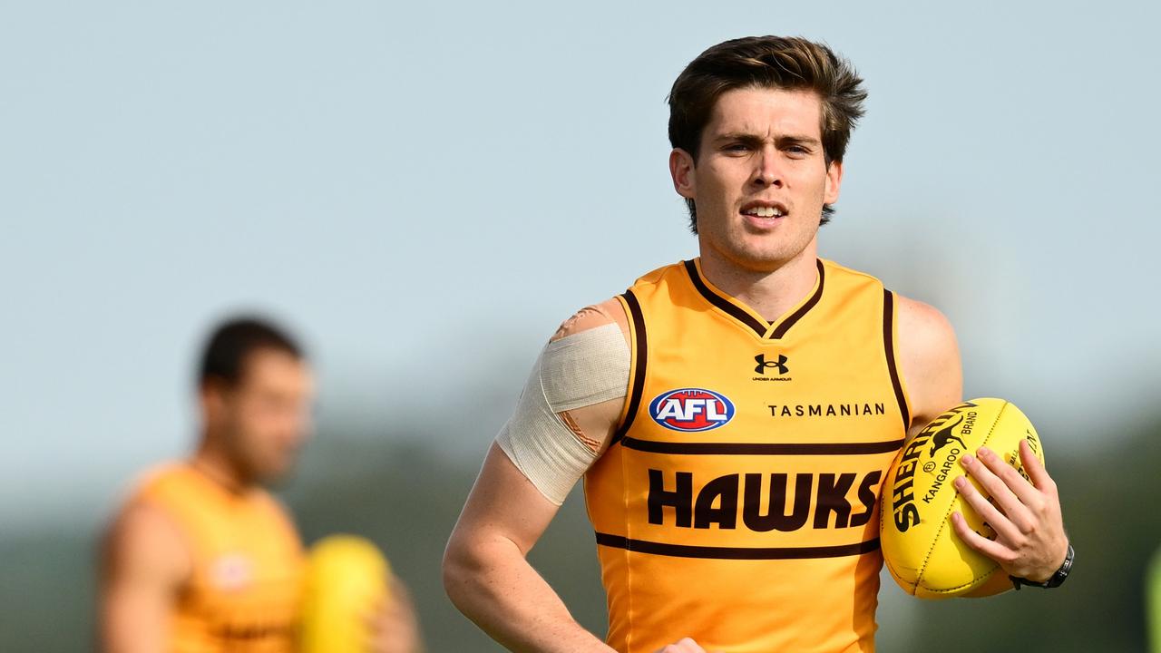Catch as Hawthorn gun strides towards return