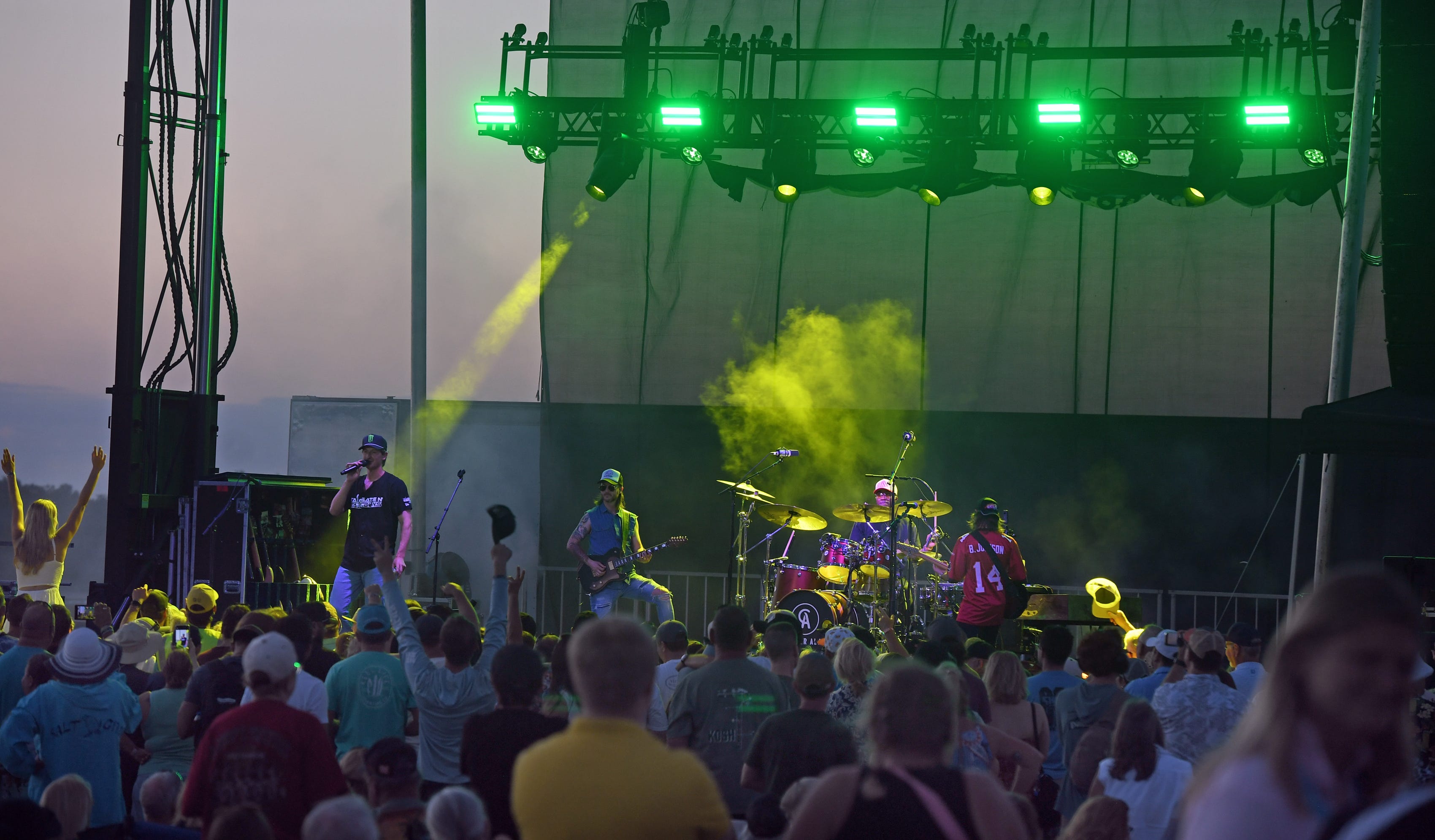 Multi-platinum country star will headline Sun 'n Fun 2027 concert