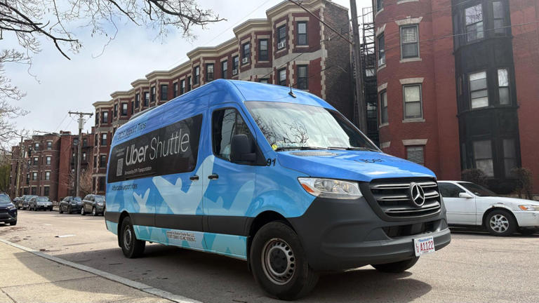 Uber launching Boston shuttle service to Logan Airport