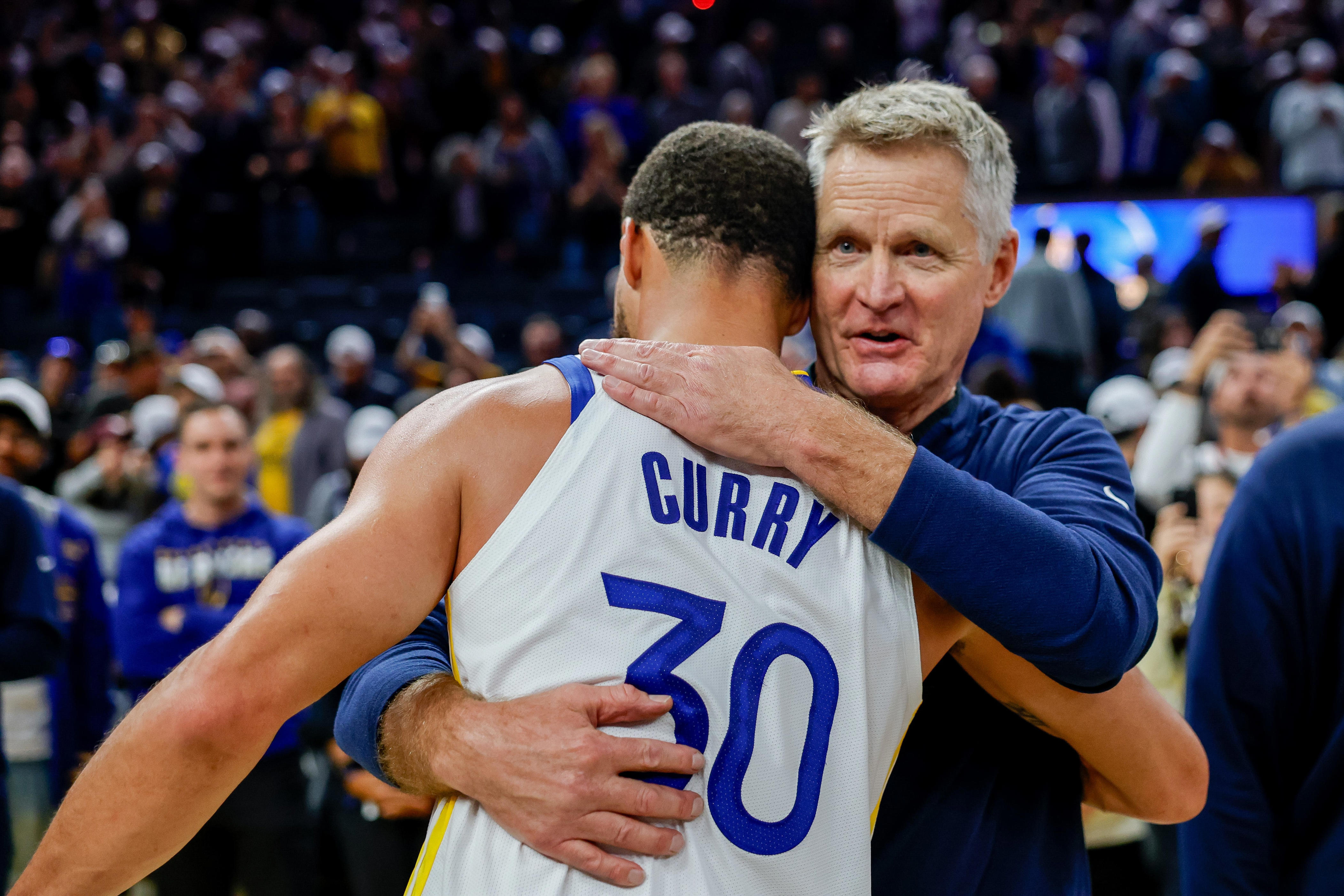 Steve Kerr on Steph Curry's clutch performance: 'This is what he does'