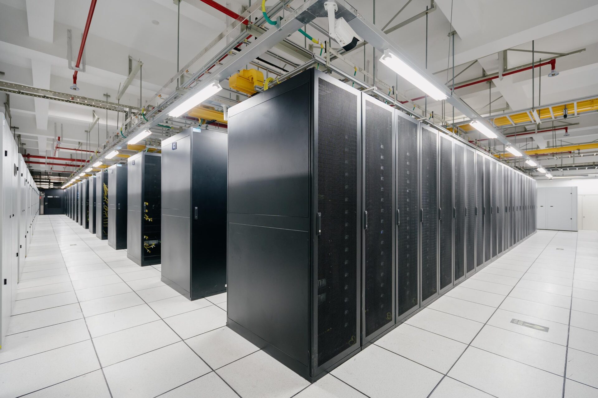 Forty cities join forces against the uncontrolled growth of data centers